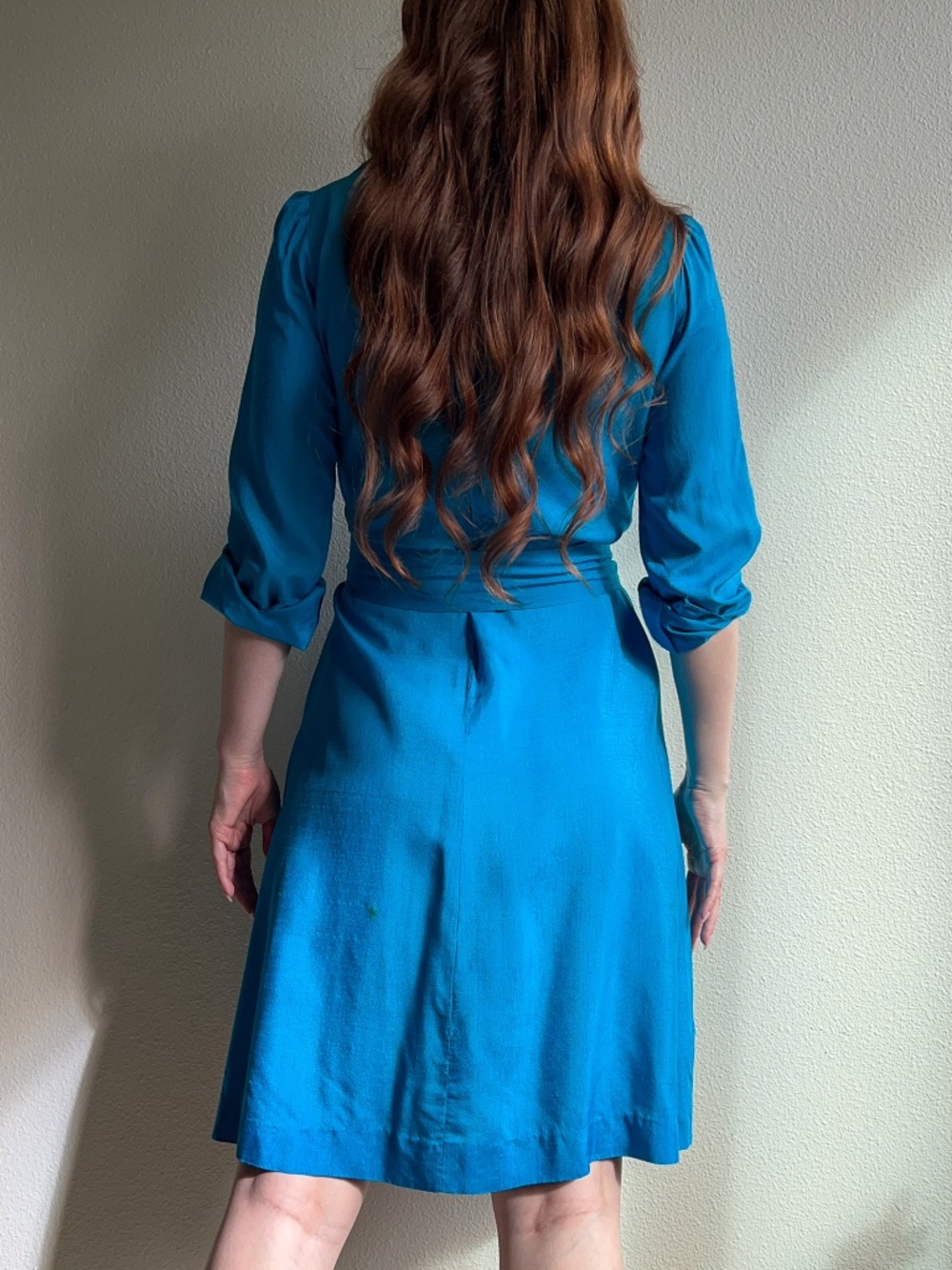 Vintage 1970s Teal Silk Dress With Tie (M) - Picture 4 of 15